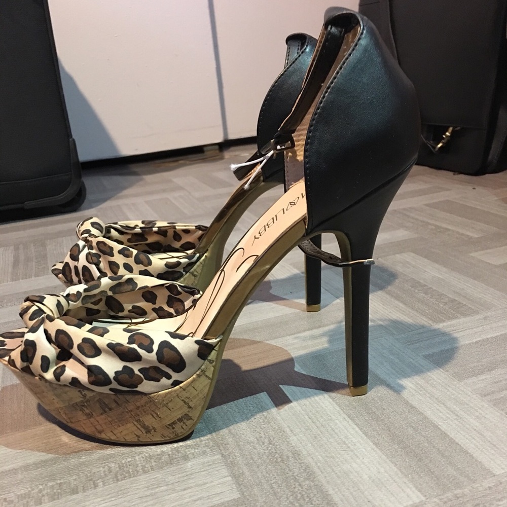 Sam Libby shoe